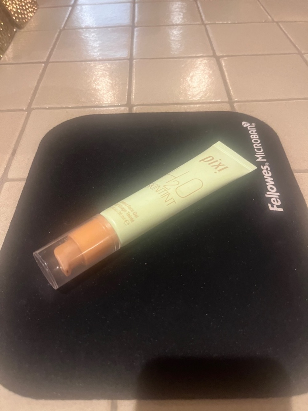 Pixi Makeup H2O skin tint in shade tan